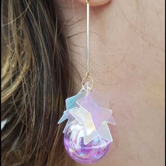 Flamingo Jewelry - 🦋2/$35🦋NWT EARRINGS.  "FISH BOWL" dancing liquid